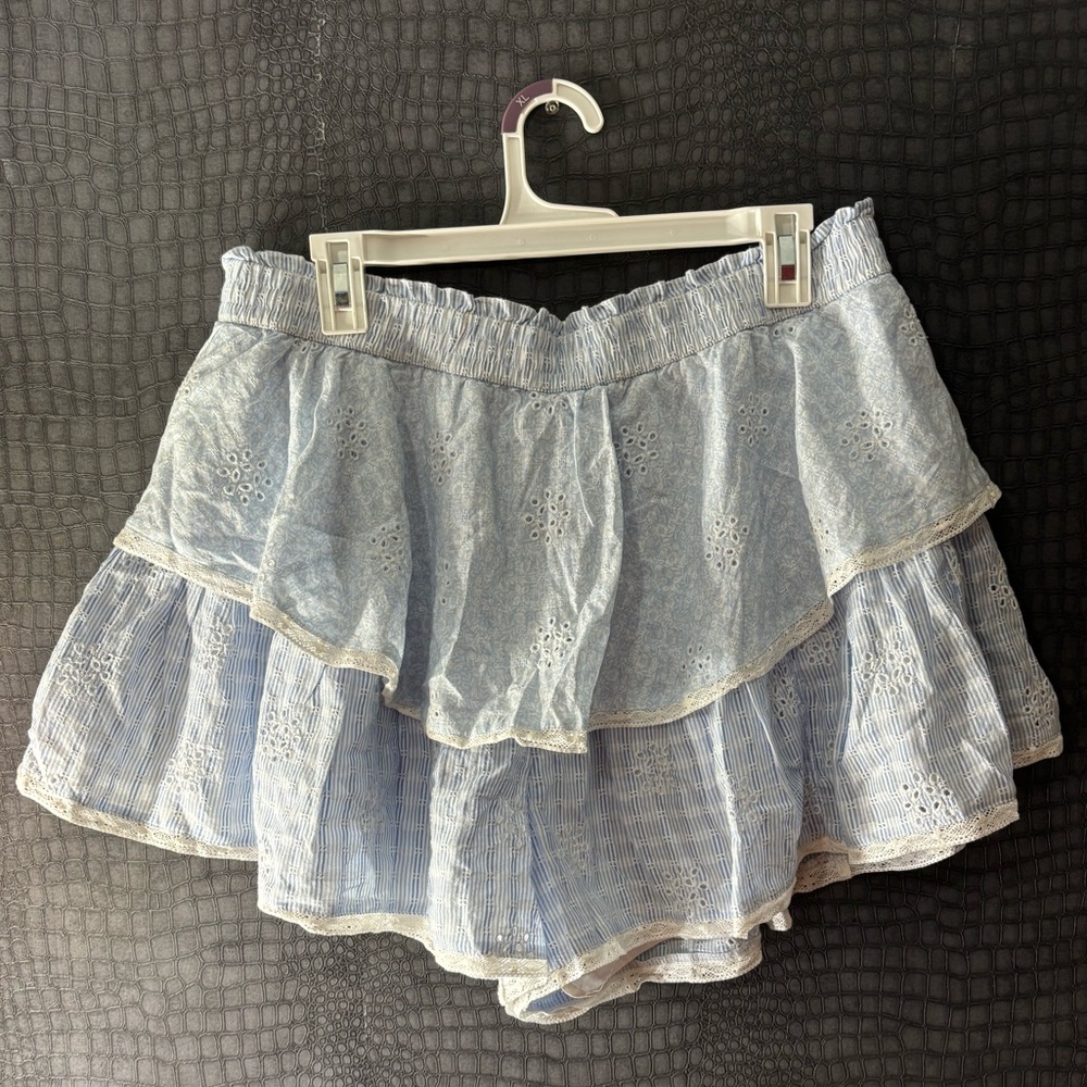 American Eagle ruffle printed mini skirt with elastic waistband 🦋✨ NWT